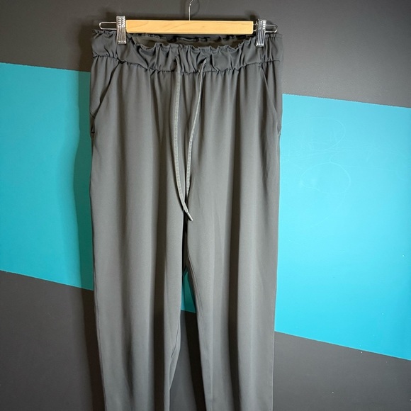 Lululemon Keep Moving Pant Women size 8 - Picture 7 of 16